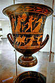 Agrigento - La valle dei templi. Museo Archeologico. Vaso a figure nere e rosse con corteo dionisiaco.